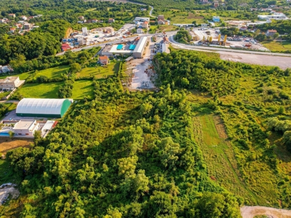 Urbanizovano zemljište 1940m² na odličnoj lokaciji – Lastva Grbaljska, Budva