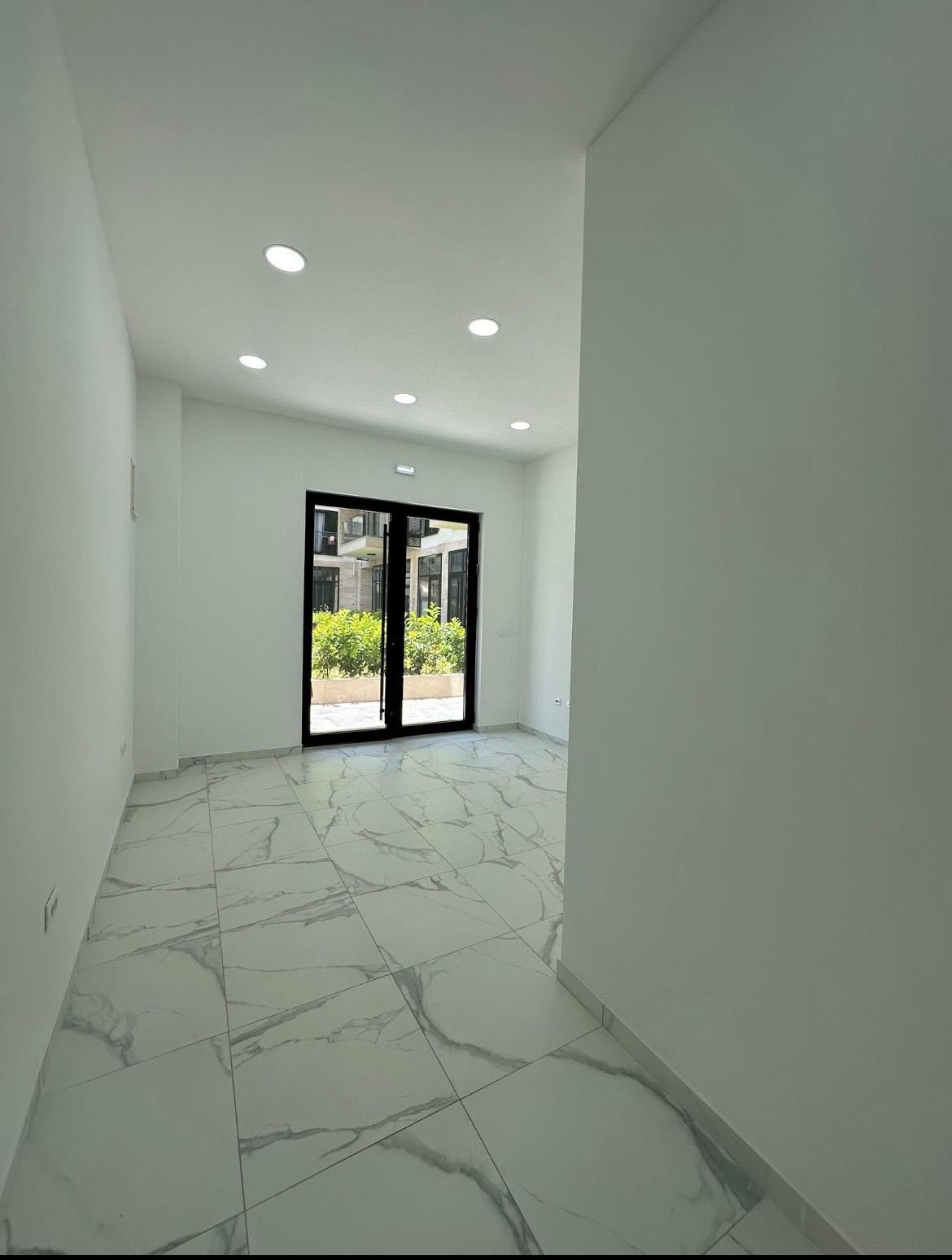Poslovni prostor 50 m² u Seljanovu, Tivat