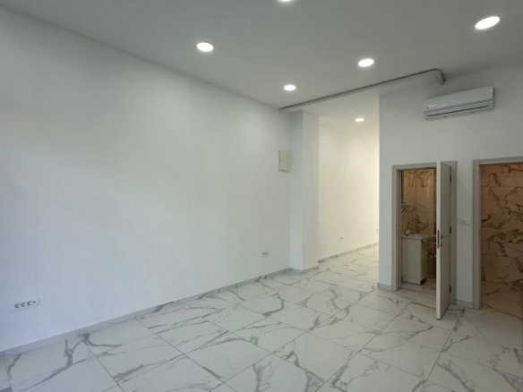 Poslovni prostor 50 m² u Seljanovu, Tivat — fotografija 2