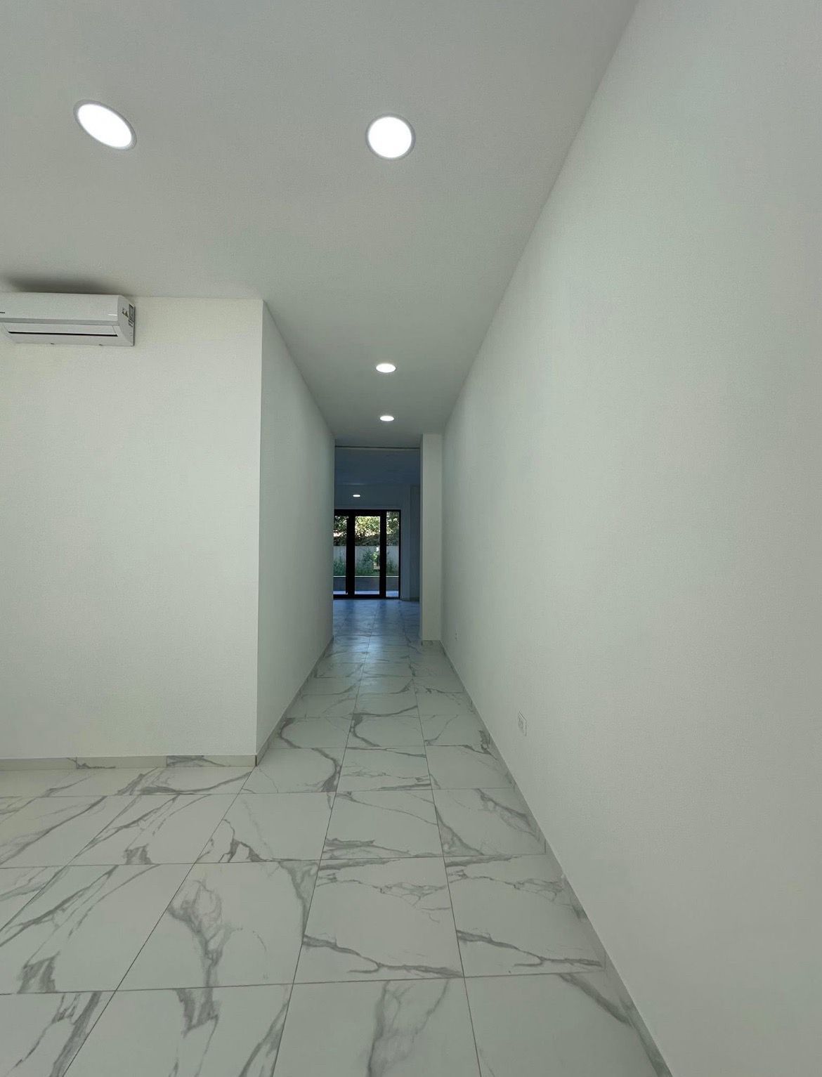 Poslovni prostor 50 m² u Seljanovu, Tivat — fotografija 6