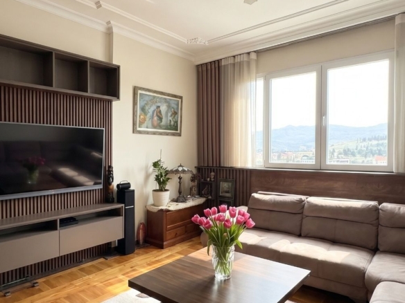 Na prodaju trosoban duplex stan 126 m² – Malo brdo, Podgorica
