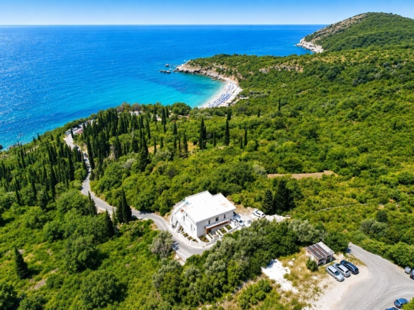 Plac 5.300 m² – Reževići, Budva — fotografija 2