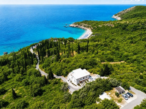 Plac 5.300 m² – Reževići, Budva — fotografija 3