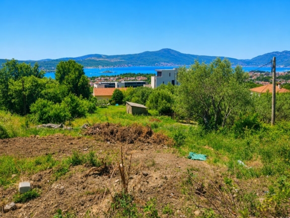 Urbanizovano zemljiste 327m² sa panoramskim pogledom na more – Kavač, Kotor