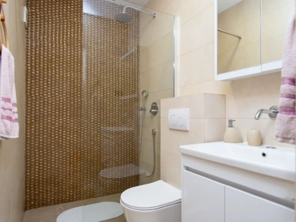 Dvosoban stan 110 m² – Budva — fotografija 14
