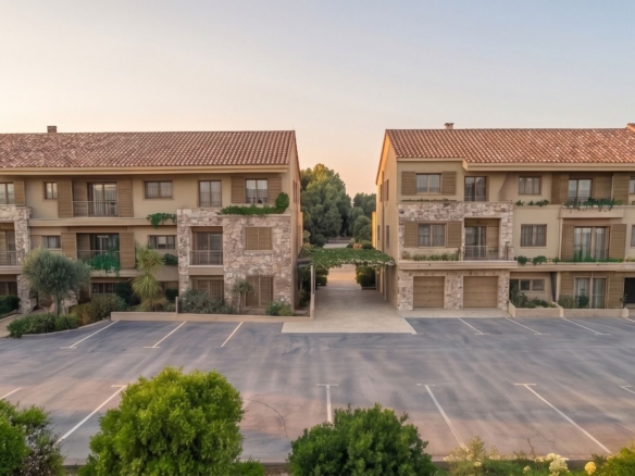 Jednosoban stan 46.87m² u luksuznom kompleksu Palazzo Jaz sa bazenom – Kovačko Polje, Kotor (Mogućnost odloženog plaćanja)