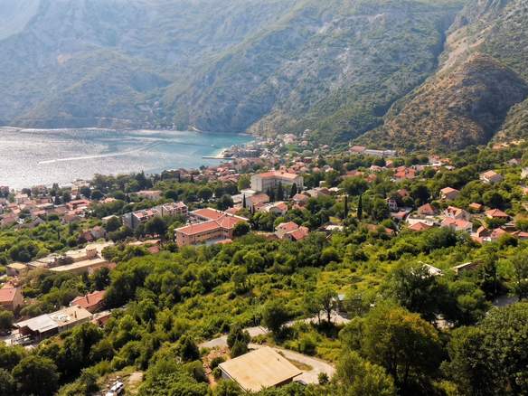 Plac 13.000 m² – Risan, Kotor — fotografija 10
