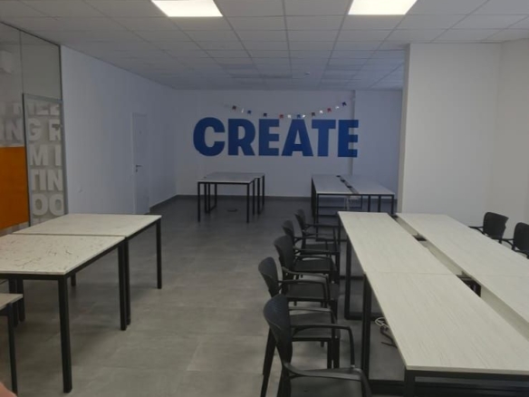 Izdavanje poslovnog prostora 93m² u ekskluzivnom kompleksu na atraktivnoj lokaciji – Bečići