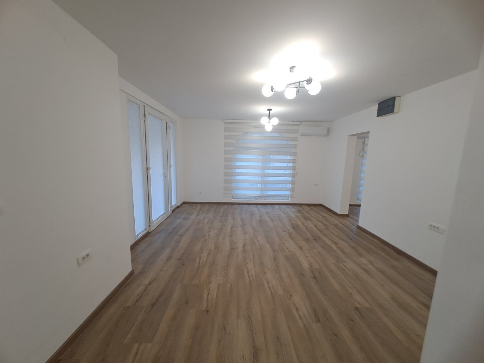 Izdavanje poslovnog prostora 110 m² sa privatnim parkingom – Zabjelo, Podgorica