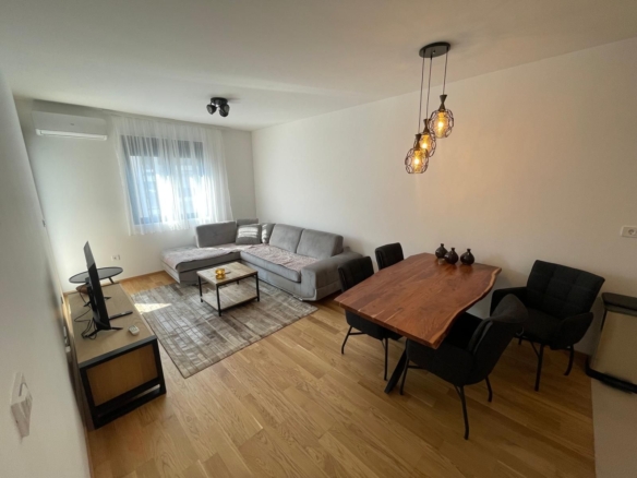 Izdavanje jednosobnog stana 45 m² – City Kvart, Podgorica (dugorocno izdavanje)