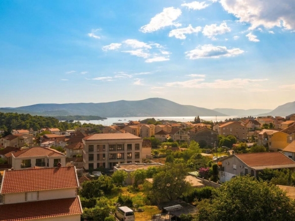 Prodaja urbanizovanog zemljišta 453 m² – Mrčevac, Tivat