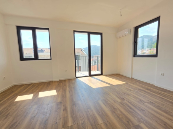 Prodaja jednosobnog stana sa pogledom na more (36.16m² + 2 terase) u novom kompleksu sa bazenom – Podkošljun, Budva
