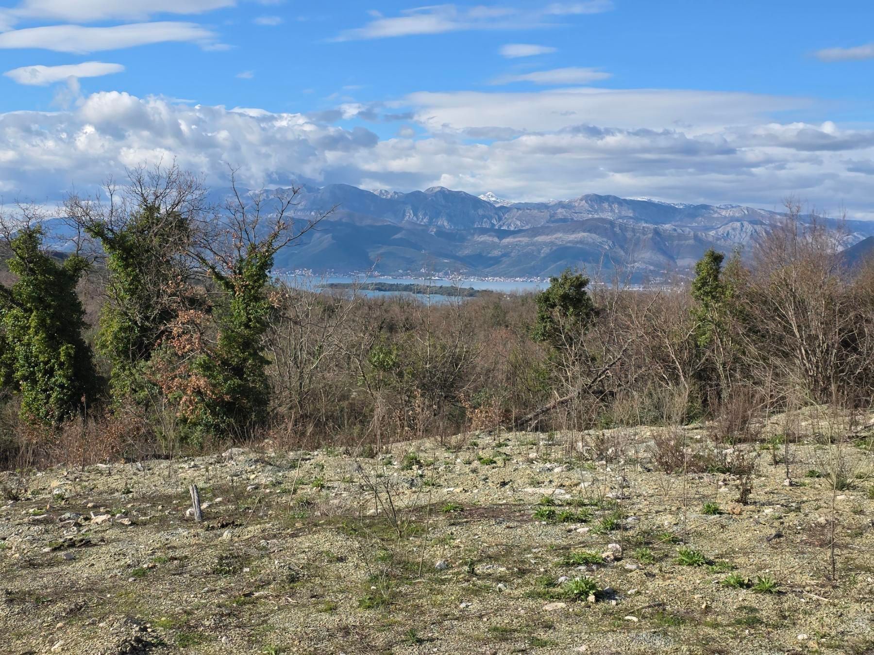 Urbanizovano-zemljiste-Ljesevici-2 Urbanizovano Zemljište Lješevići 4.254M² Za Zajedničku Gradnju