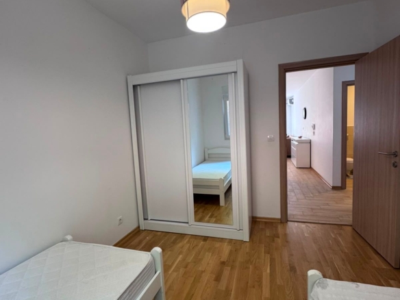 Dvosoban moderno opremljen stan 69m2 -The Old Bakery,Budva