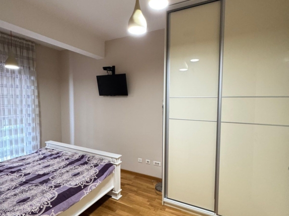 Trosoban stan 95m² sa parking mestom– Podgorica (IZDAVANJE NA DUZI PERIOD)