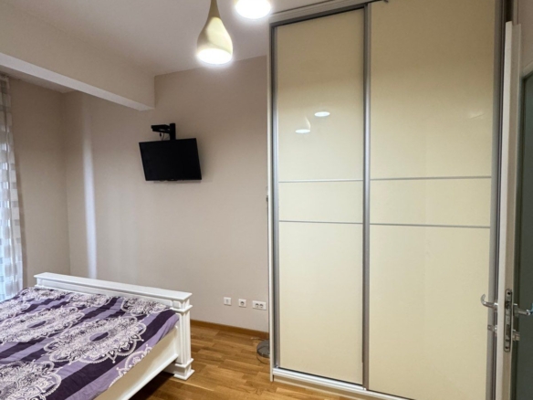 Trosoban stan 95m² sa parking mestom– Podgorica (IZDAVANJE NA DUZI PERIOD)
