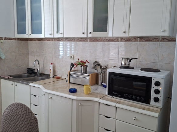 Jednosoban Namešten Stan 47m2 sa Pogledom na More na Prvoj Liniji u Tivtu