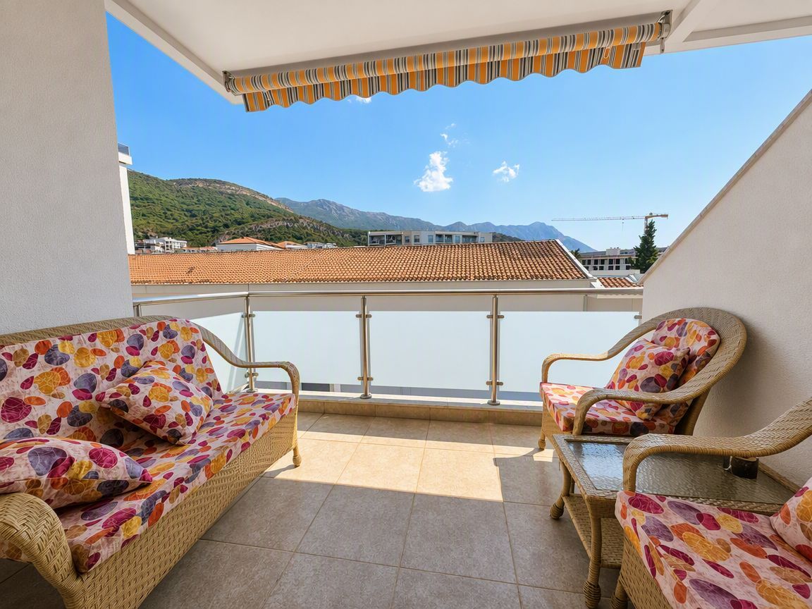 ffb5c777-6dcf-440e-a201-4a62ca9a1b62 Dvosoban stan 80 m² sa pogledom na more – Bečići