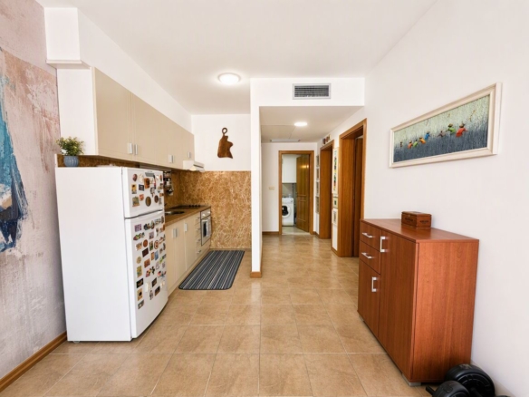 Dvosoban stan 80 m² sa pogledom na more – Bečići