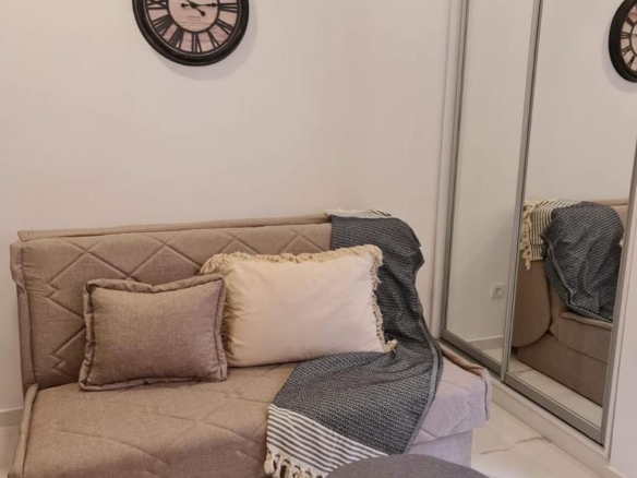 Izdavanje garsonjere na atraktivnoj lokaciji– Budva | Na period od 15.09.2026 do 15.06.2027