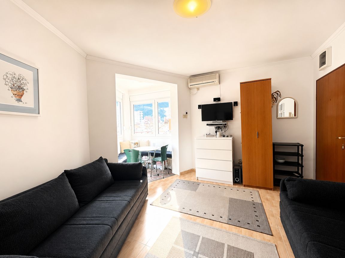 5b03c71b-08d2-4938-93ac-dd322f6a2265 Izdavanje moderno opremljenog studio apartmana – Rafailovići (Dugoročni najam)