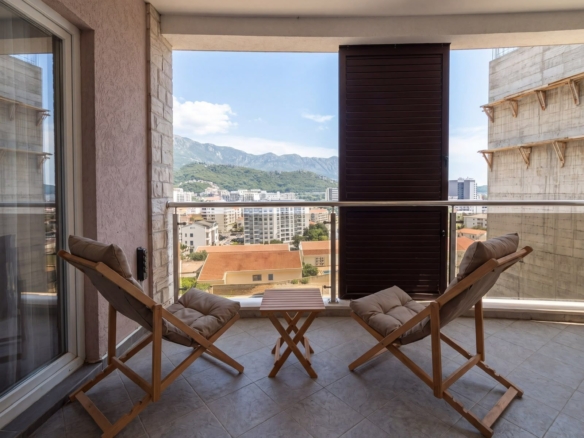 Moderno opremljen studio apartman 42m2 sa pogledom na more-Becici,Anatoilia
