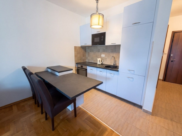 Moderno opremljen studio apartman 42m2 sa pogledom na more-Becici,Anatoilia