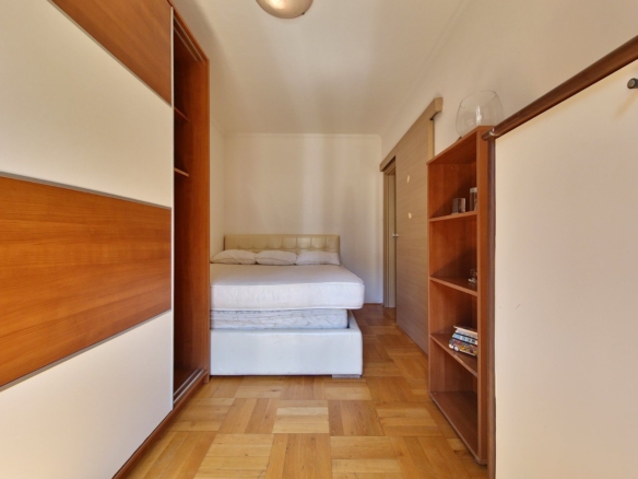 Izdavanje jednosobnog stana 30 m² – Bečići (IZDAVANJE NA DUZI PERIOD)