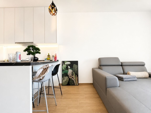 Prodaja jednosobnog moderno opremljenog stana 44 m² – Budva