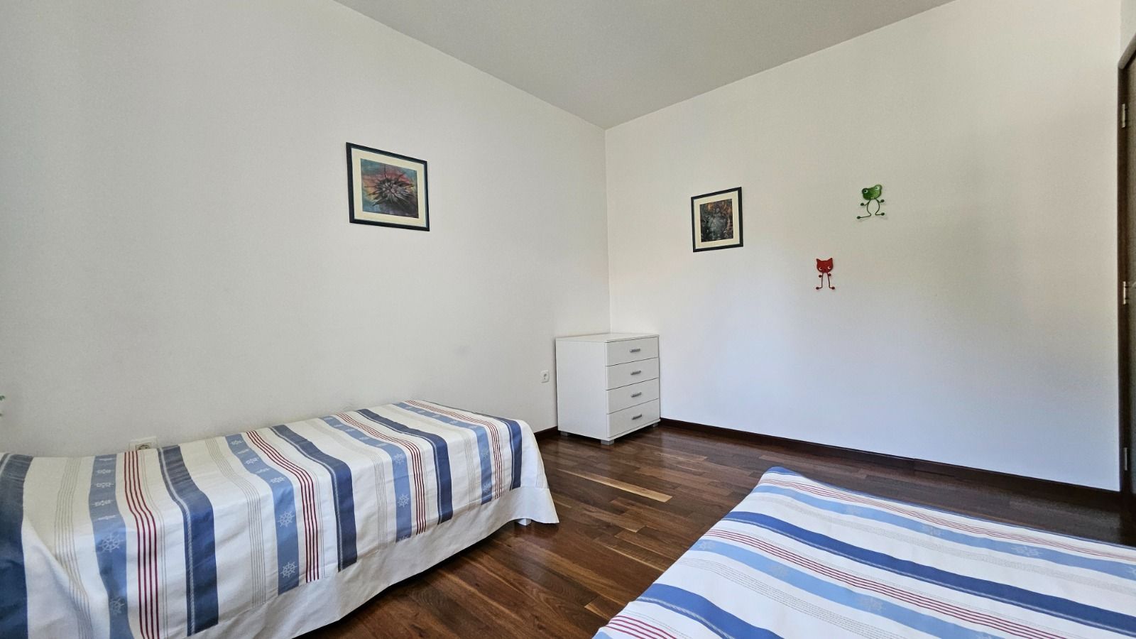ffb13c95-2eab-4199-8020-eab75fd5bfc2 Prodaja dvosobnog stana 90 m² sa pogledom na more – Donja Lastva, Tivat