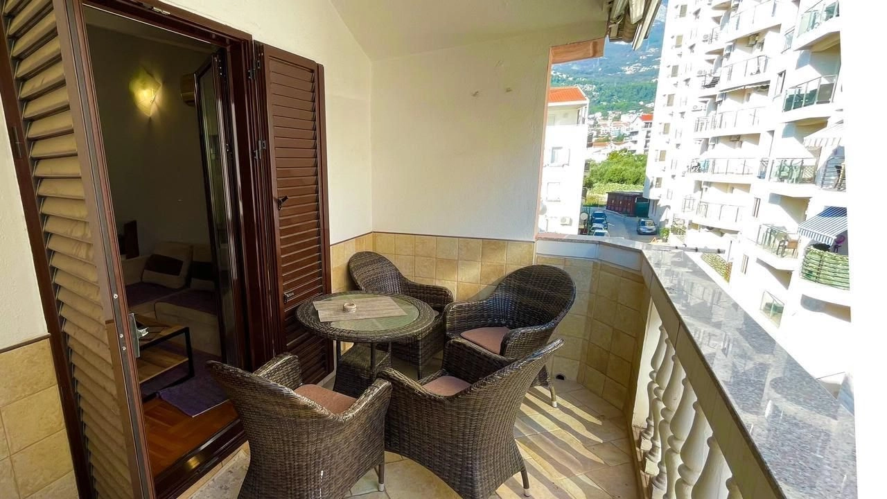 Budva-Jednosoban stan 53m2 na atraktivnoj lokaciji (Na period od 01.10.2026 do 01.06.2027)