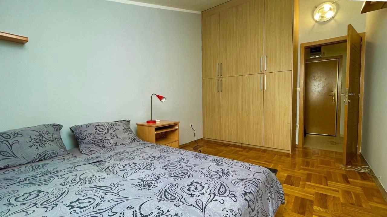 Budva-Jednosoban stan 53m2 na atraktivnoj lokaciji (Na period od 01.10.2026 do 01.06.2027)