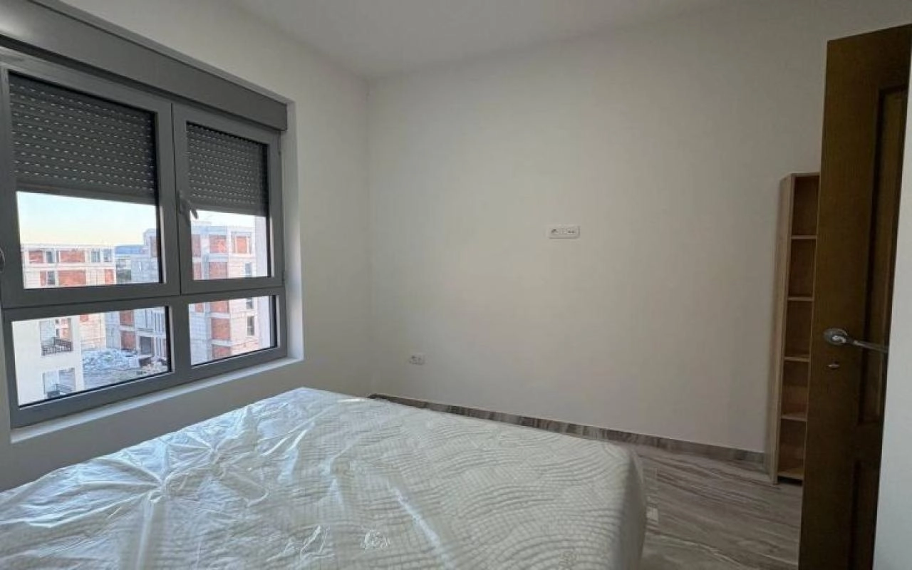 Dvosoban-penthaus-sa-terasom-u-Tivtu-4 Dvosoban stan 104 m² – Tivat — fotografija 5