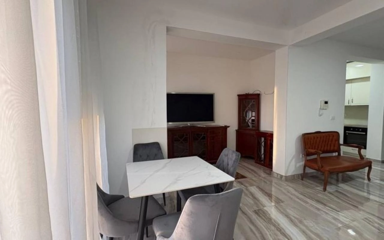 Dvosoban-penthaus-sa-terasom-u-Tivtu-8 Dvosoban stan 104 m² – Tivat — fotografija 9