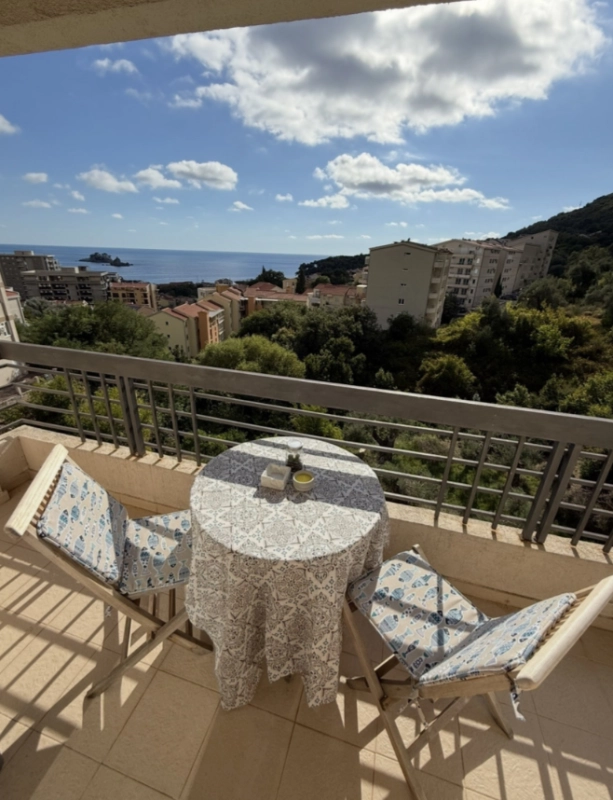 Jednosoban-stan-sa-pogledom-na-more-u-Petrovcu-Budva-3 Jednosoban stan 60 m² – Petrovac, Budva — fotografija 4