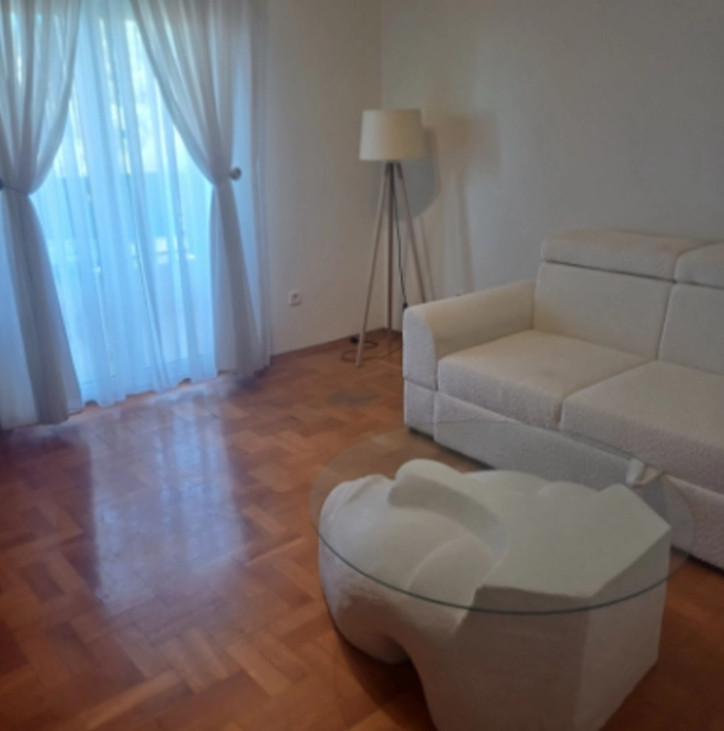 Jednosoban-stan-sa-pogledom-na-more-u-Petrovcu-Budva-9 Jednosoban stan 60 m² – Petrovac, Budva — fotografija 10
