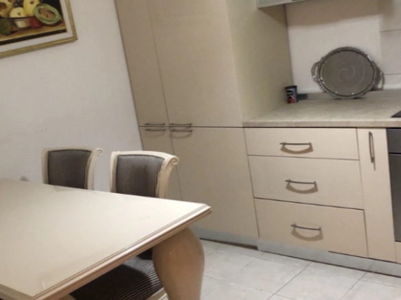 Dvosoban stan 59 m² na prvom spratu stare kuće – Rozino, Budva