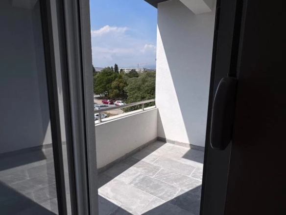Jednosoban stan 42 m² u novogradnji sa liftom – Zabjelo, Podgorica