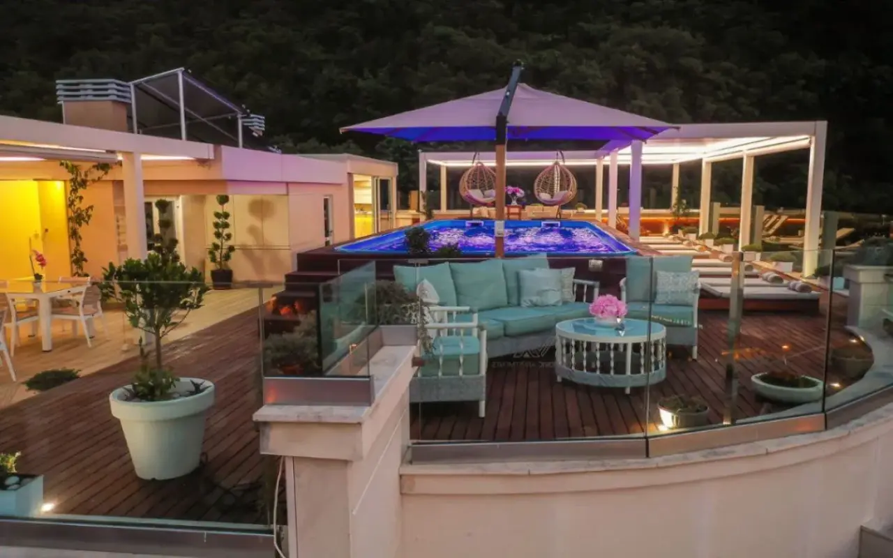 Dvosoban-penthaus-sa-pogledom-na-more-Przno-Budva-3 Dvosoban stan 96 m² – Pržno, Budva — fotografija 4