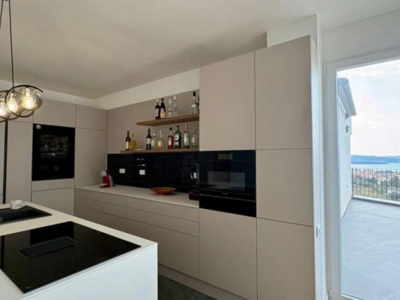 Jednosoban stan 72 m² – Mažina, Tivat — fotografija 3