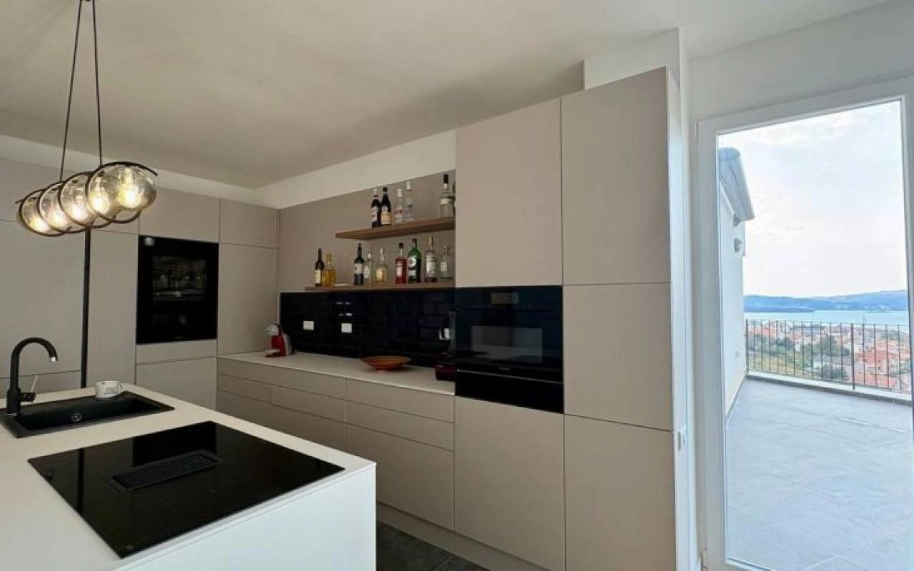 Jednosoban-stan-sa-terasom-na-Mazini-Tivat-2 Jednosoban stan 72 m² – Mažina, Tivat — fotografija 3