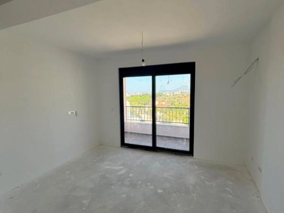 Garsonjera 34 m² u novogradnji sa garažnim mjestom – Čeluga, Bar
