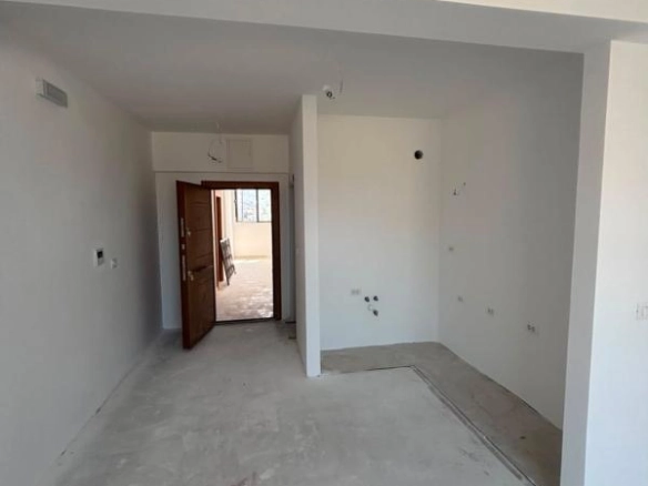 Garsonjera 34 m² u novogradnji sa garažnim mjestom – Čeluga, Bar