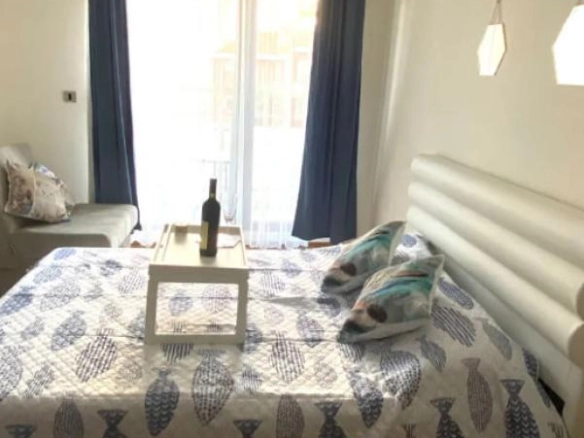 Garsonjera 26 m² u centru Budve