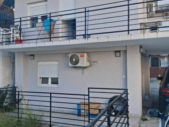 Jednosoban stan 30 m² sa terasom i dvorištem – Igalo, Herceg Novi
