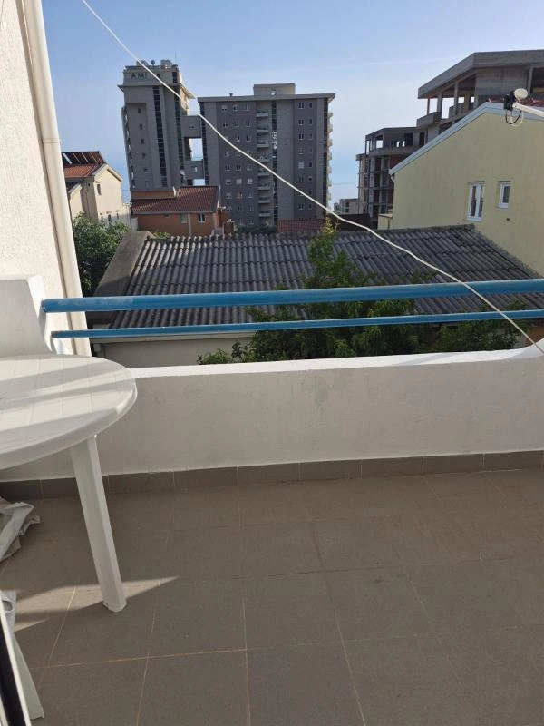 Dvosoban-stan-u-centru-Petrovca-Budva-2 Dvosoban stan 59 m² – Petrovac, Budva — fotografija 3
