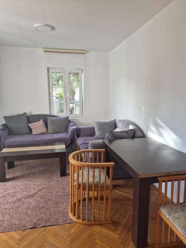 Dvosoban-stan-u-centru-Petrovca-Budva-5 Dvosoban stan 59 m² – Petrovac, Budva — fotografija 6