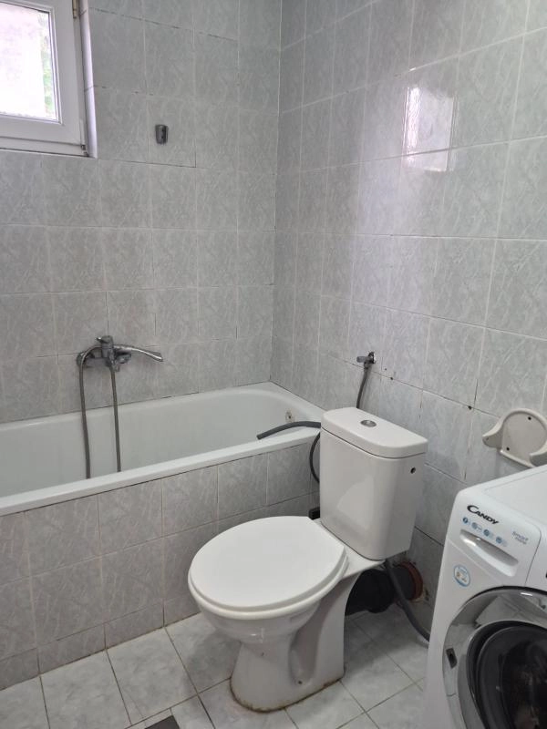 Dvosoban-stan-u-centru-Petrovca-Budva-9 Dvosoban stan 59 m² – Petrovac, Budva — fotografija 10