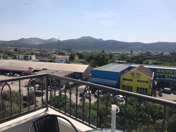 Izdavanje: Dvosoban stan 70 m² u novogradnji sa pogledom na more – Čeluga, Bar