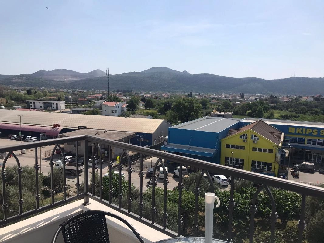 Dvosoban-stan-u-Celugi-Bar-3 Izdavanje: Dvosoban stan 70 m² u novogradnji sa pogledom na more – Čeluga, Bar